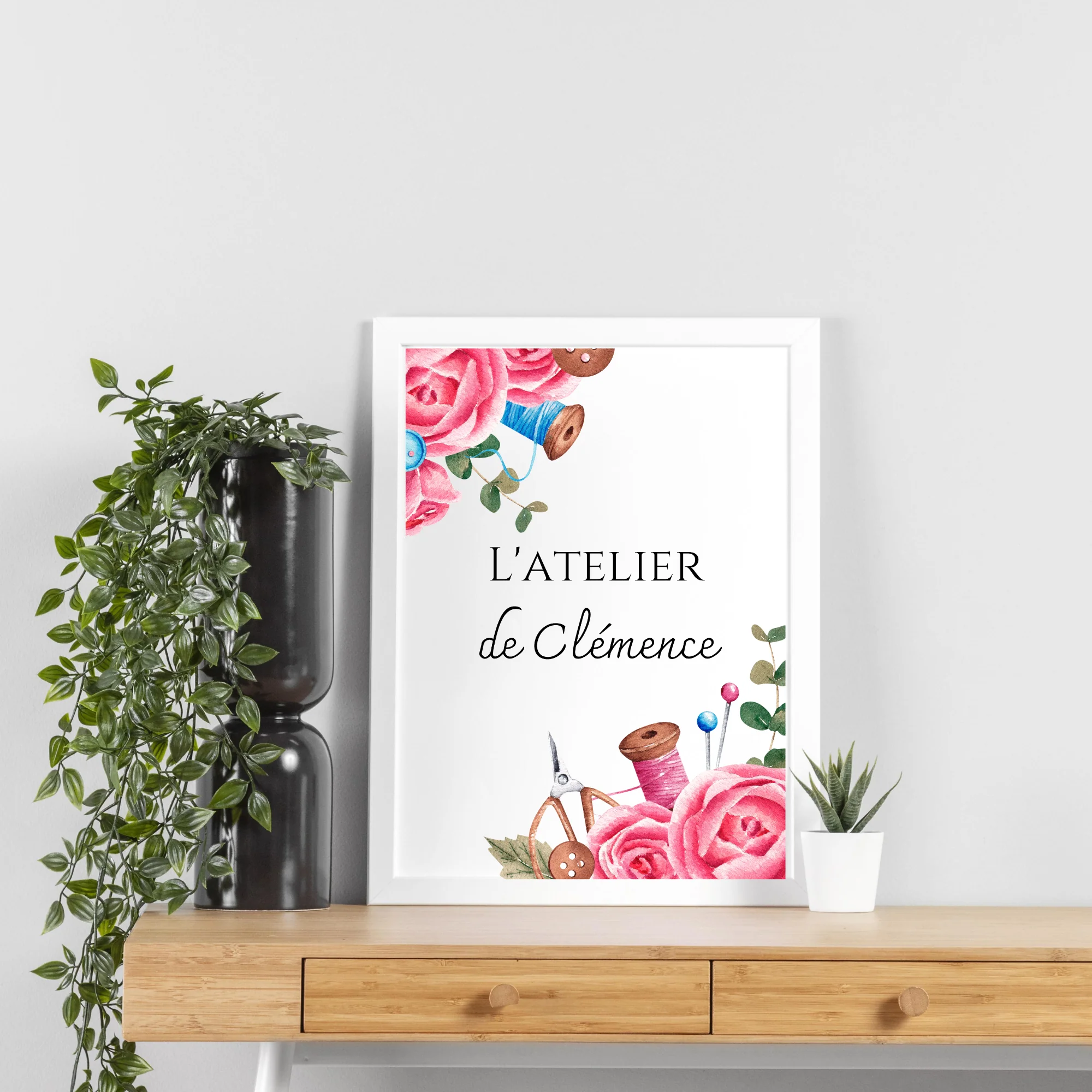 Affiche Atelier de Couture Personnalisée - Affiche couturière personnalisée - cadeau pour couturière par Le Temps des Paillettes – Image 2