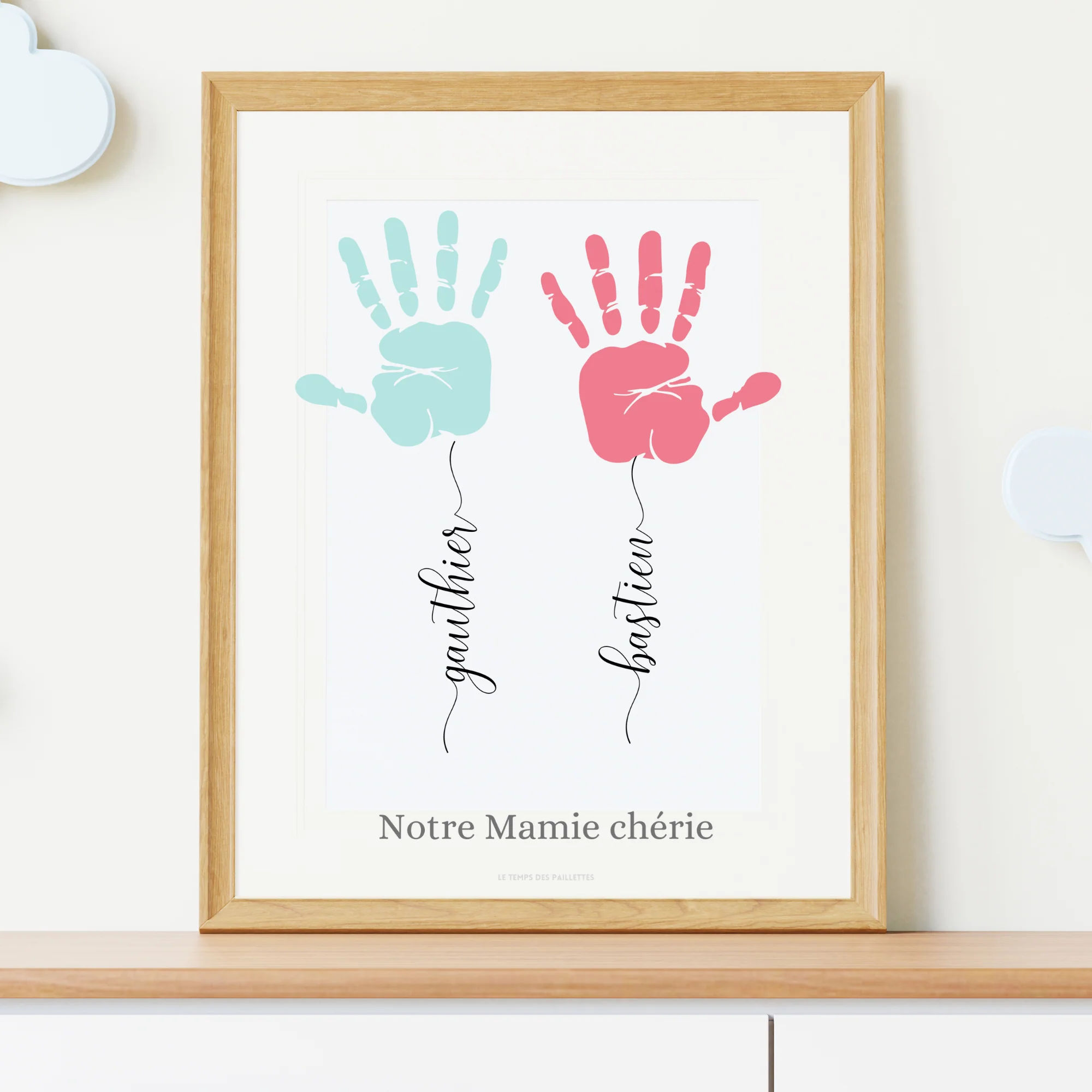 Affiche mamie personnalisée empreinte de mains et prénoms des petits enfants - fête des grands mères par Le Temps des Paillettes – Image 4