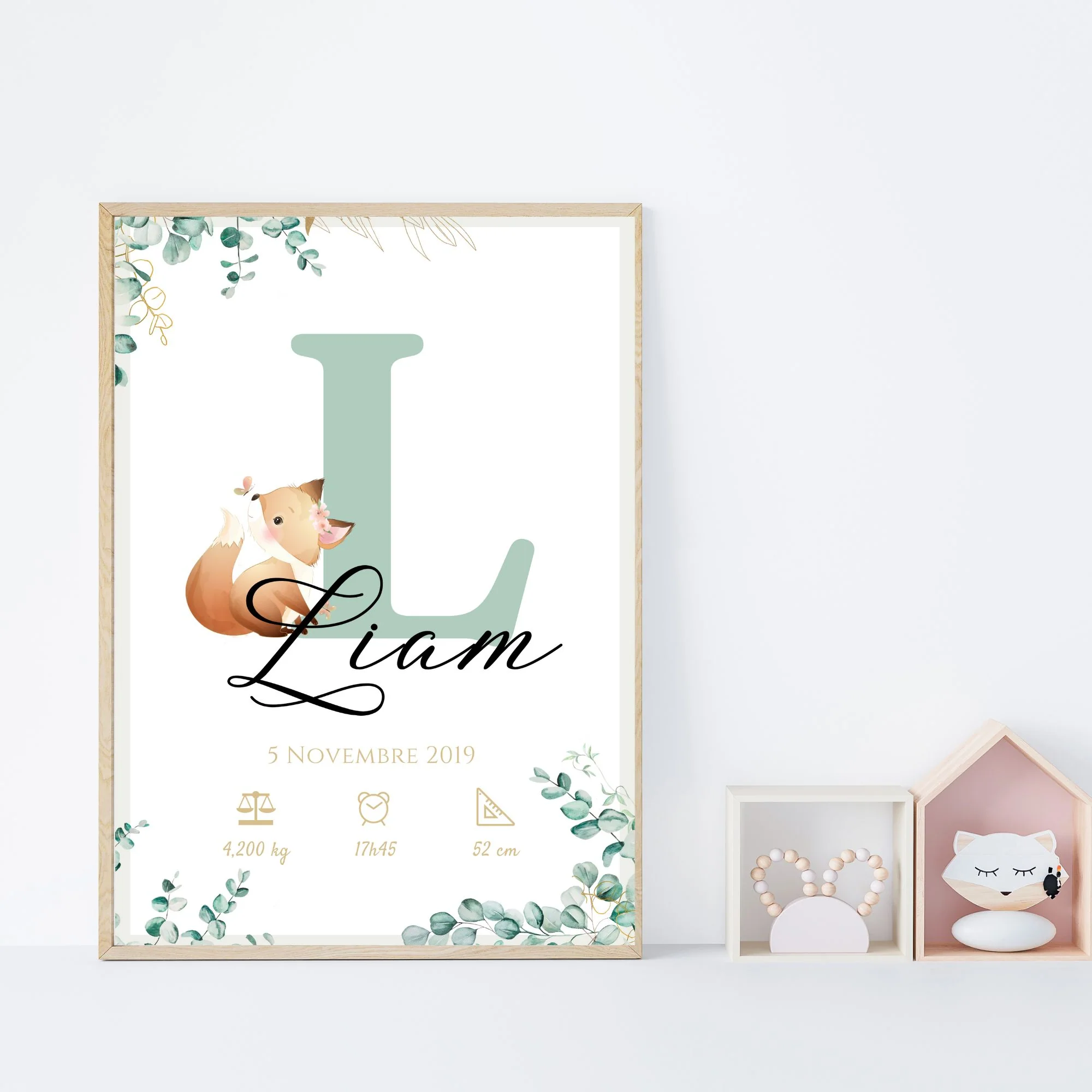 Affiche de naissance personnalisée prénom initiale eucalyptus et renard - Cadeau de naissance personnalisé par Le Temps des Paillettes – Image 5