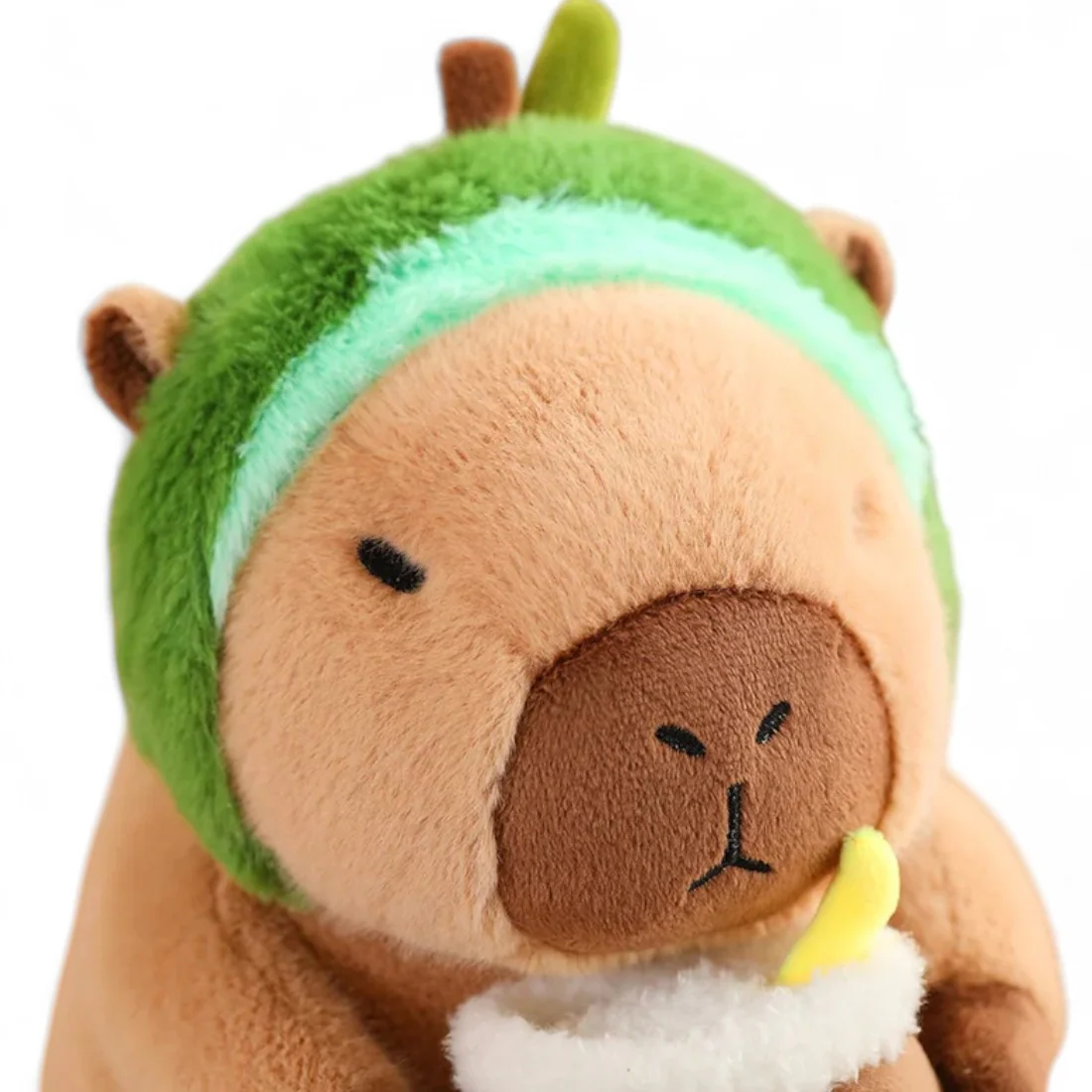 Peluche capybara avec boisson et bonnet rigolo – Image 2